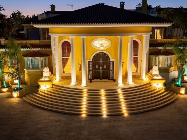 7 Bedrooms Villa in Sotogrande Alto