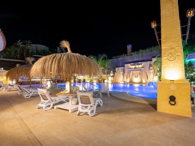 7 Bedrooms Villa in Sotogrande Alto