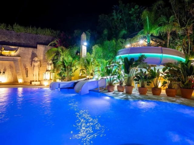 7 Bedrooms Villa in Sotogrande Alto