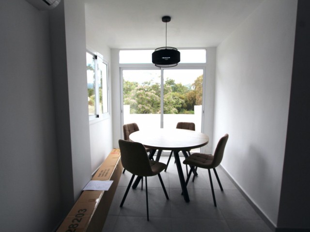 3 Bedrooms Apartment in Elviria