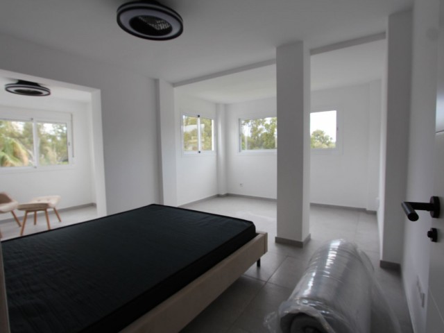 3 Bedrooms Apartment in Elviria