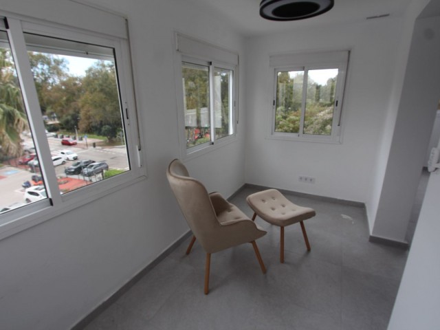3 Bedrooms Apartment in Elviria