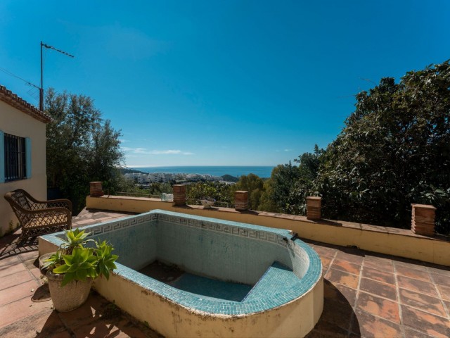 2 Soveroms Villa i Ojén