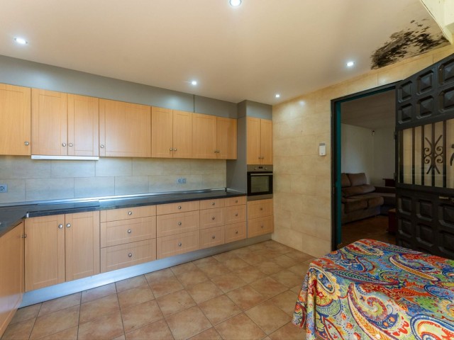 2 Soveroms Villa i Ojén