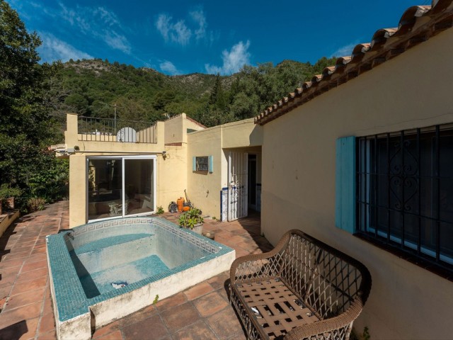 2 Soveroms Villa i Ojén
