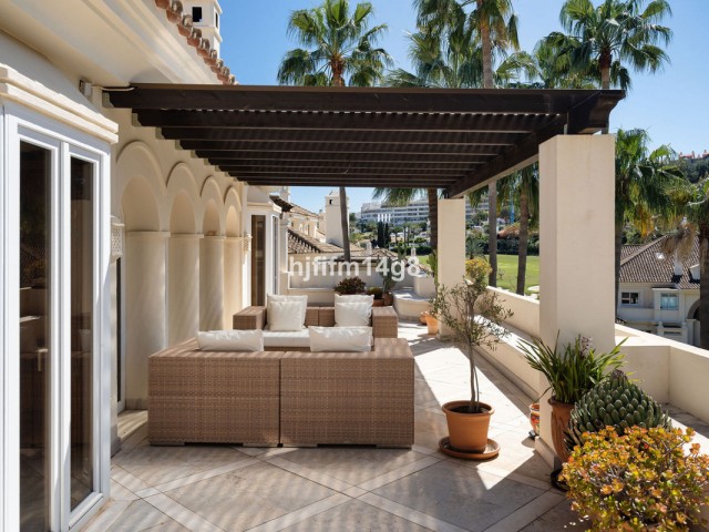 3 Bedrooms Apartment in Nueva Andalucía