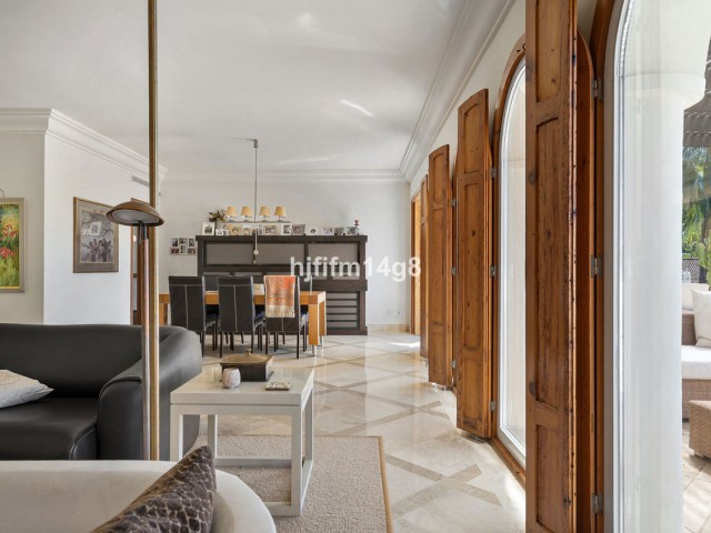 3 Bedrooms Apartment in Nueva Andalucía