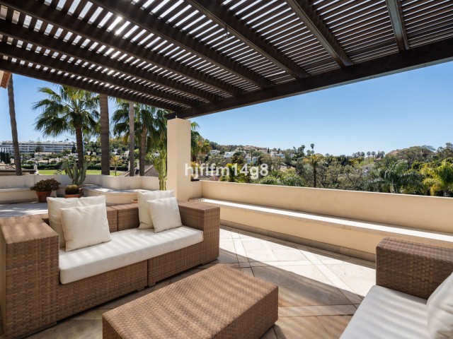 3 Bedrooms Apartment in Nueva Andalucía