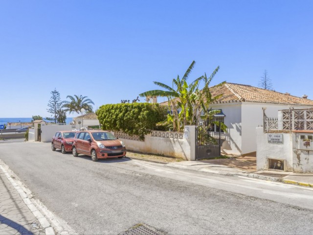 Huvila, El Chaparral, R5351326