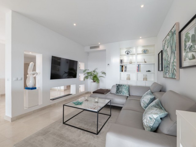 4 Bedrooms Apartment in Los Flamingos