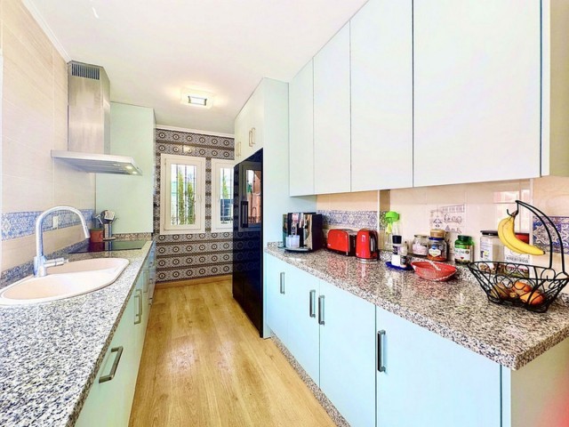 Villa avec 3 Chambres  à Estepona