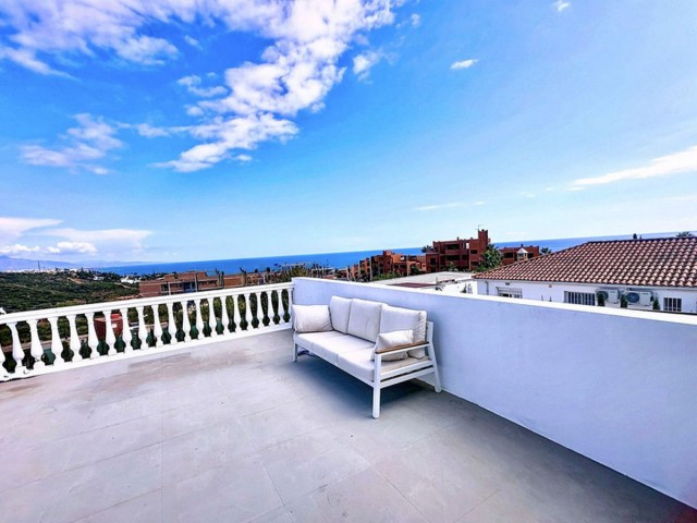Villa avec 3 Chambres  à Estepona
