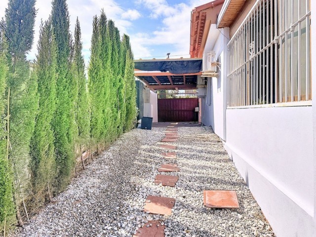 Villa avec 3 Chambres  à Estepona