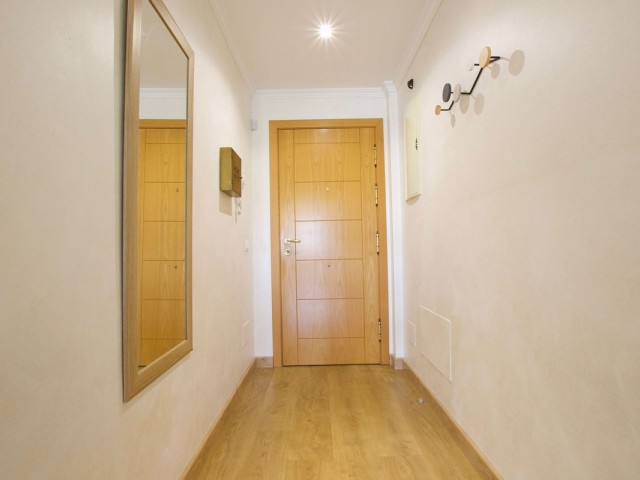 Apartamento con 3 Dormitorios  en Nueva Andalucía