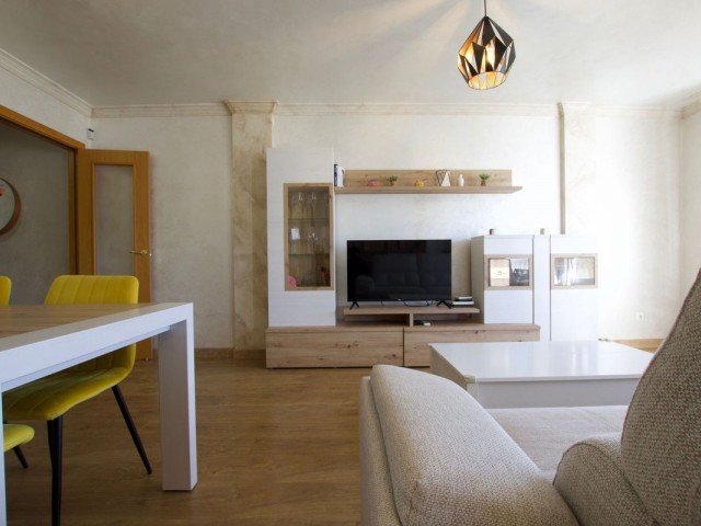 Apartamento con 3 Dormitorios  en Nueva Andalucía