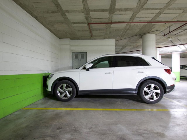 Apartamento con 3 Dormitorios  en Nueva Andalucía