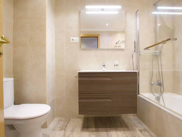 Appartement avec 3 Chambres  à Nueva Andalucía