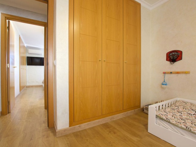 Appartement avec 3 Chambres  à Nueva Andalucía