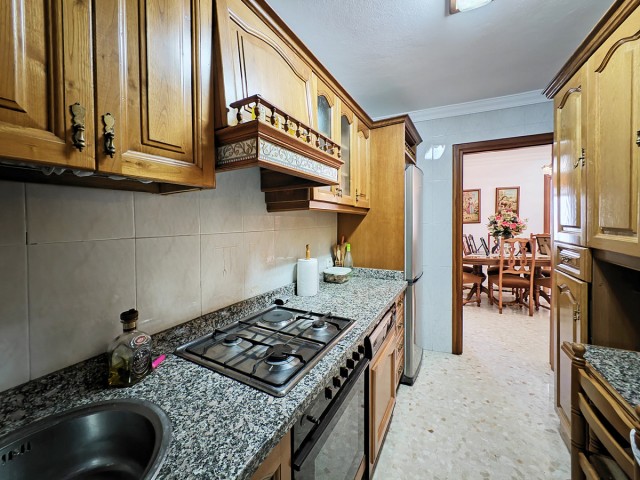 5 Bedrooms Townhouse in Estepona