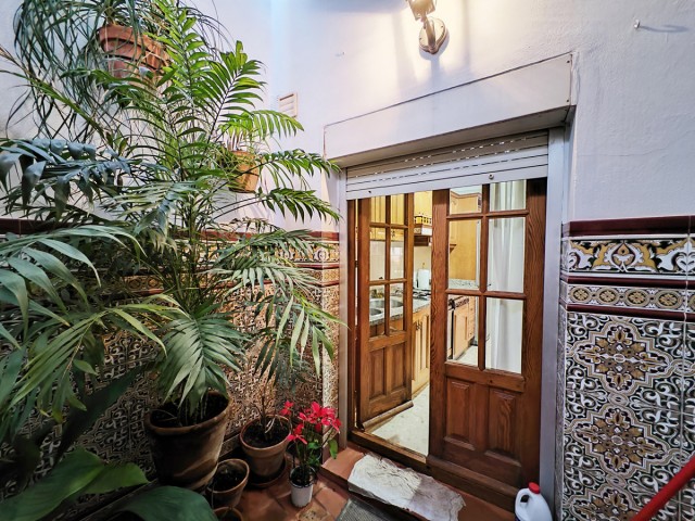 5 Bedrooms Townhouse in Estepona