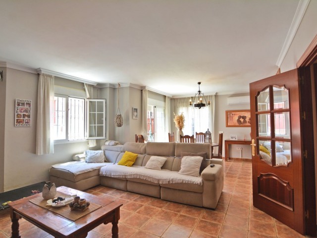 6 Bedrooms Villa in Mijas Costa