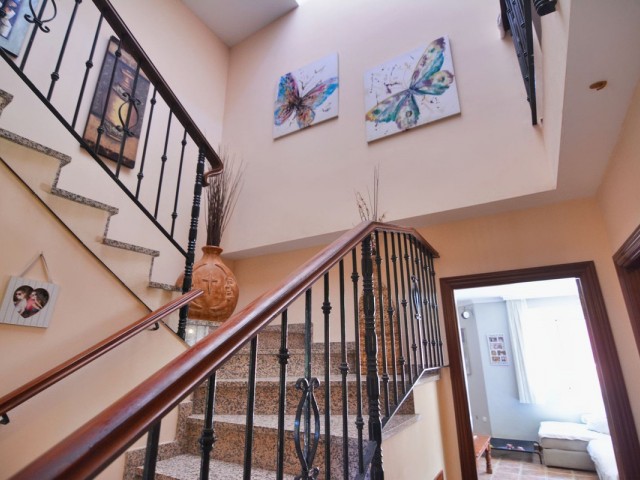 6 Bedrooms Villa in Mijas Costa