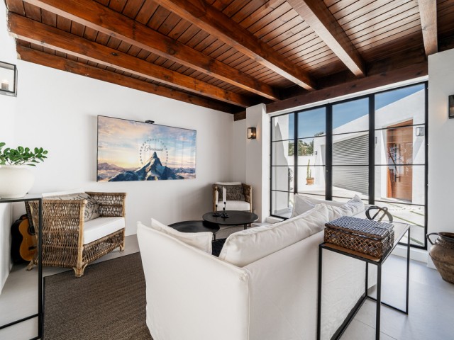 4 Bedrooms Villa in El Madroñal