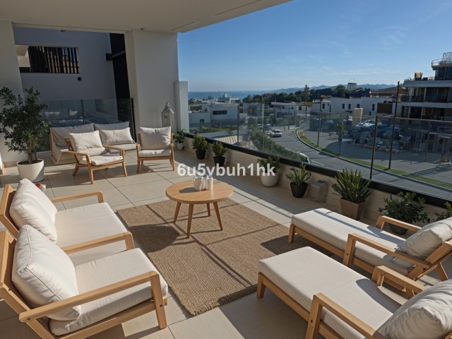 3 Bedrooms Apartment in Fuengirola