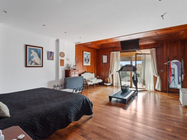 6 Bedrooms Villa in Benalmadena Costa