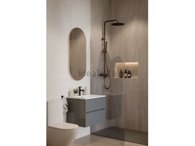 Maison mitoyenne avec 6 Chambres  à Málaga