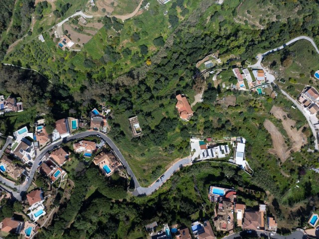  Plot in Mijas