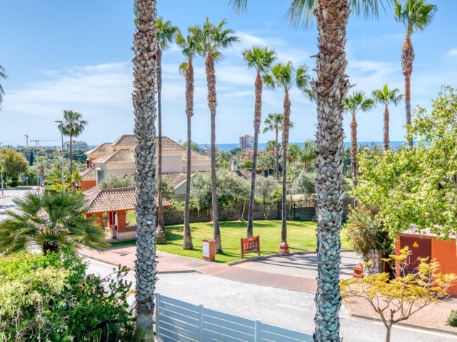 Villa, Santa Clara, R5333077