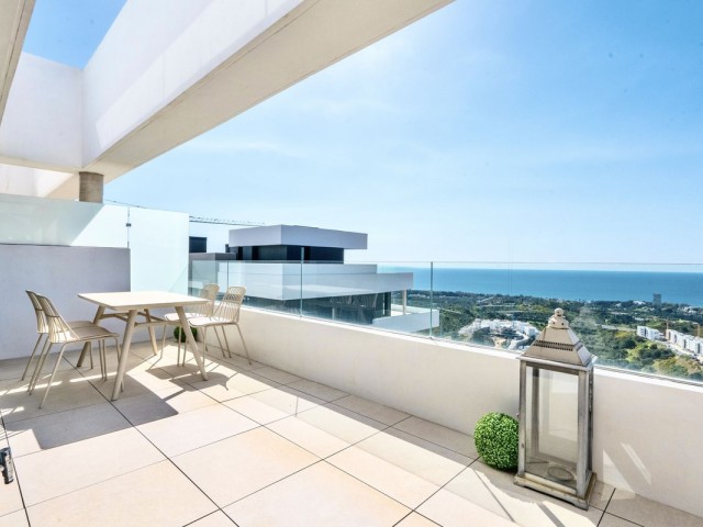 2 Bedrooms Apartment in Altos de los Monteros