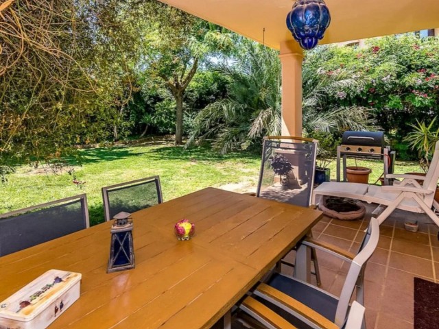 Villa avec 4 Chambres  à Riviera del Sol