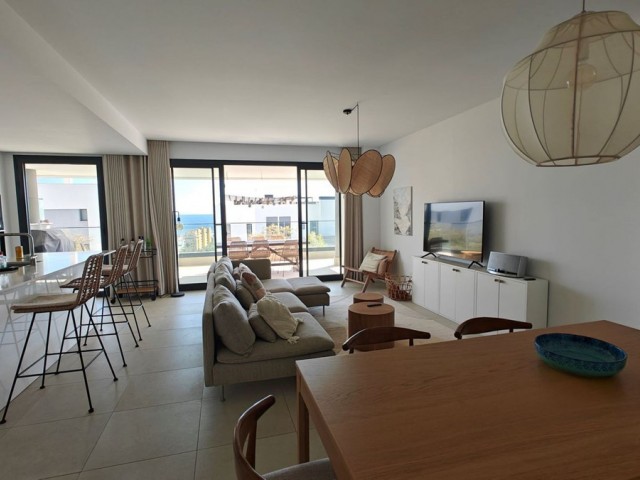 4 Bedrooms Apartment in Estepona