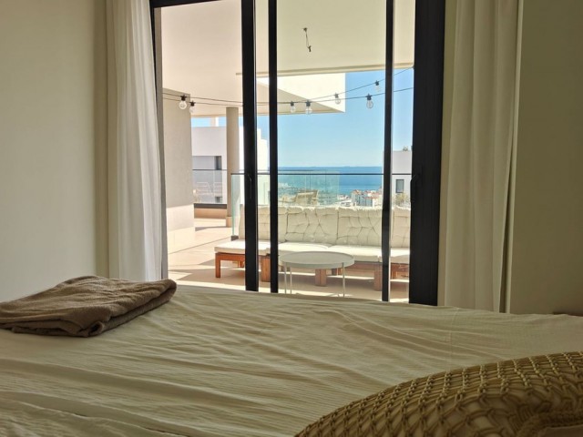 4 Bedrooms Apartment in Estepona