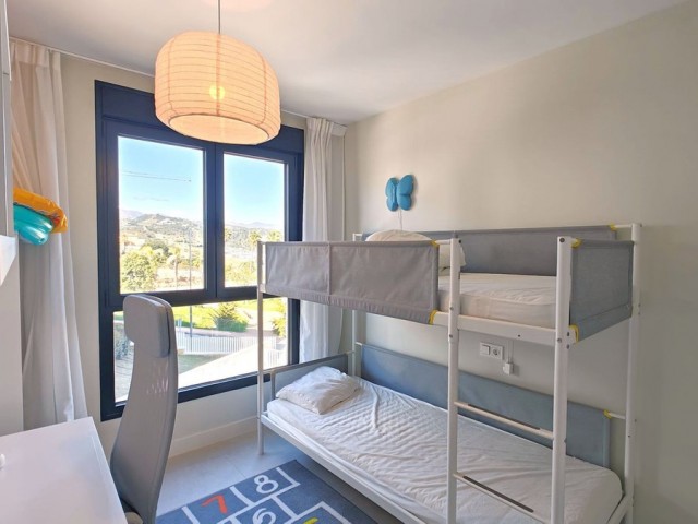 4 Soveroms Leilighet i Estepona