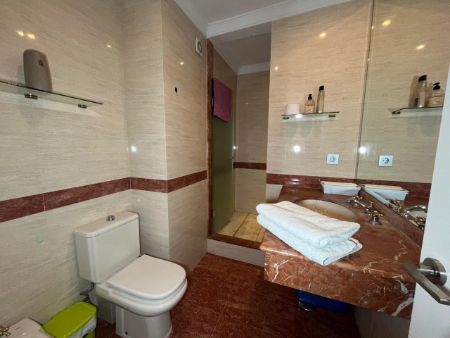 2 Bedrooms Apartment in Estepona