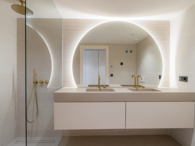 3 Bedrooms Apartment in Nueva Andalucía