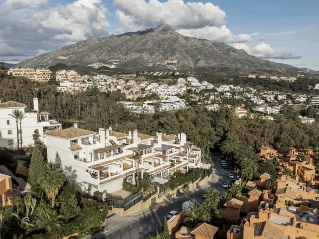 3 Bedrooms Apartment in Nueva Andalucía