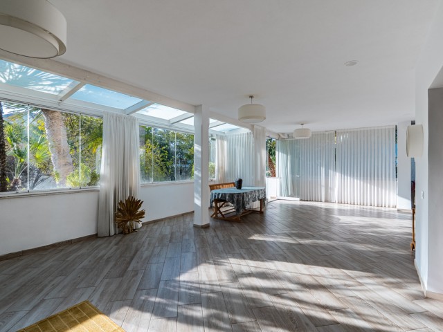 2 Bedrooms Apartment in The Golden Mile