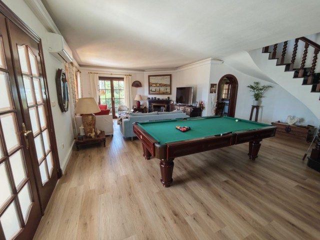 4 Soveroms Villa i San Luis de Sabinillas