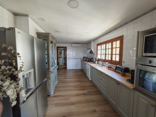 4 Soveroms Villa i San Luis de Sabinillas