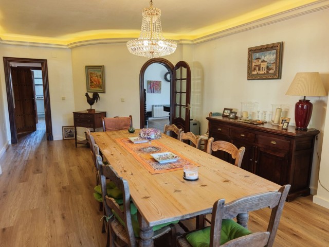 4 Soveroms Villa i San Luis de Sabinillas