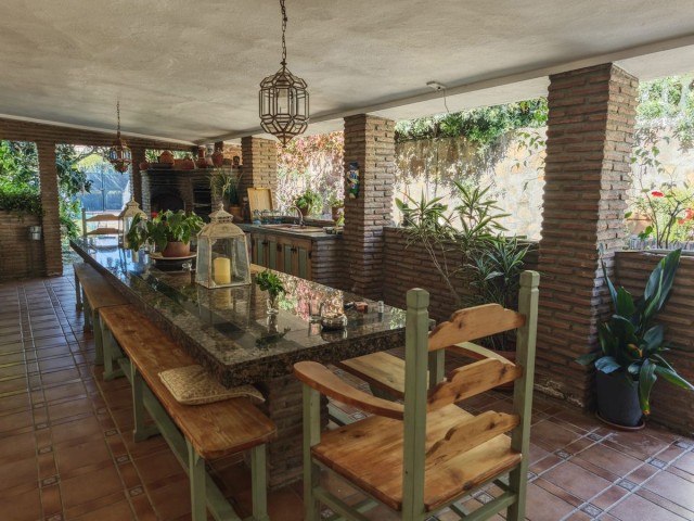 4 Soveroms Villa i San Luis de Sabinillas