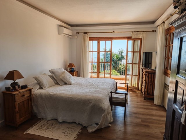 4 Soveroms Villa i San Luis de Sabinillas