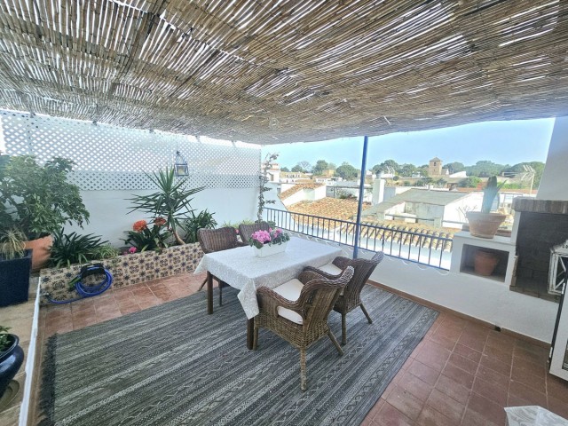 2 Bedrooms Villa in Mijas