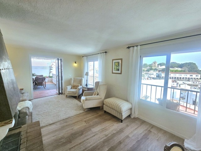 2 Bedrooms Villa in Mijas