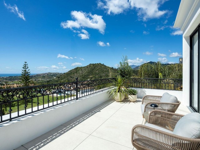 5 Bedrooms Villa in Los Arqueros