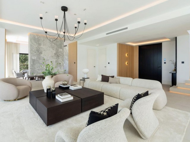 5 Bedrooms Villa in Los Arqueros